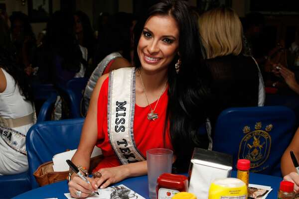 laredo actress former beauty queen found dead 31 laredo actress former beauty queen found dead 31