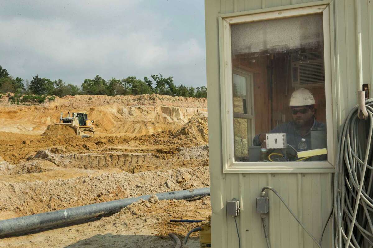 Fast growth of sand mining is 'real deal' after oil bust