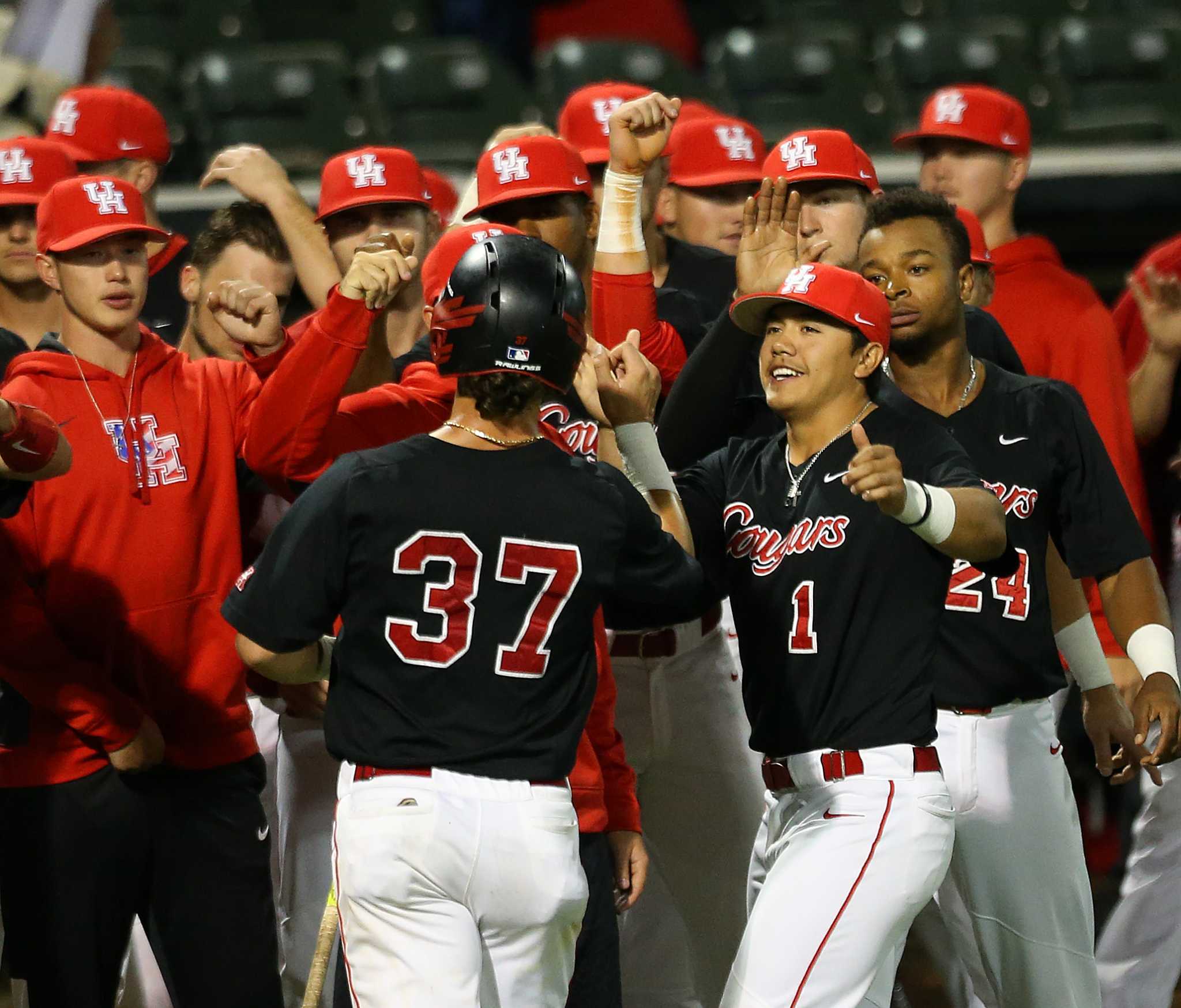 UH in fiveway logjam atop AAC baseball standings