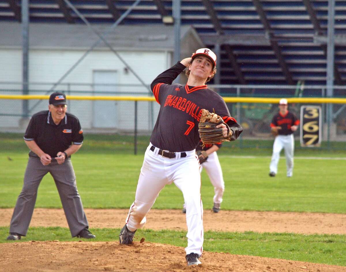 Edwardsville senior Kade Burns delivers a pitch during the first inning of Tuesday’s Southwestern Conference game at Belleville East.