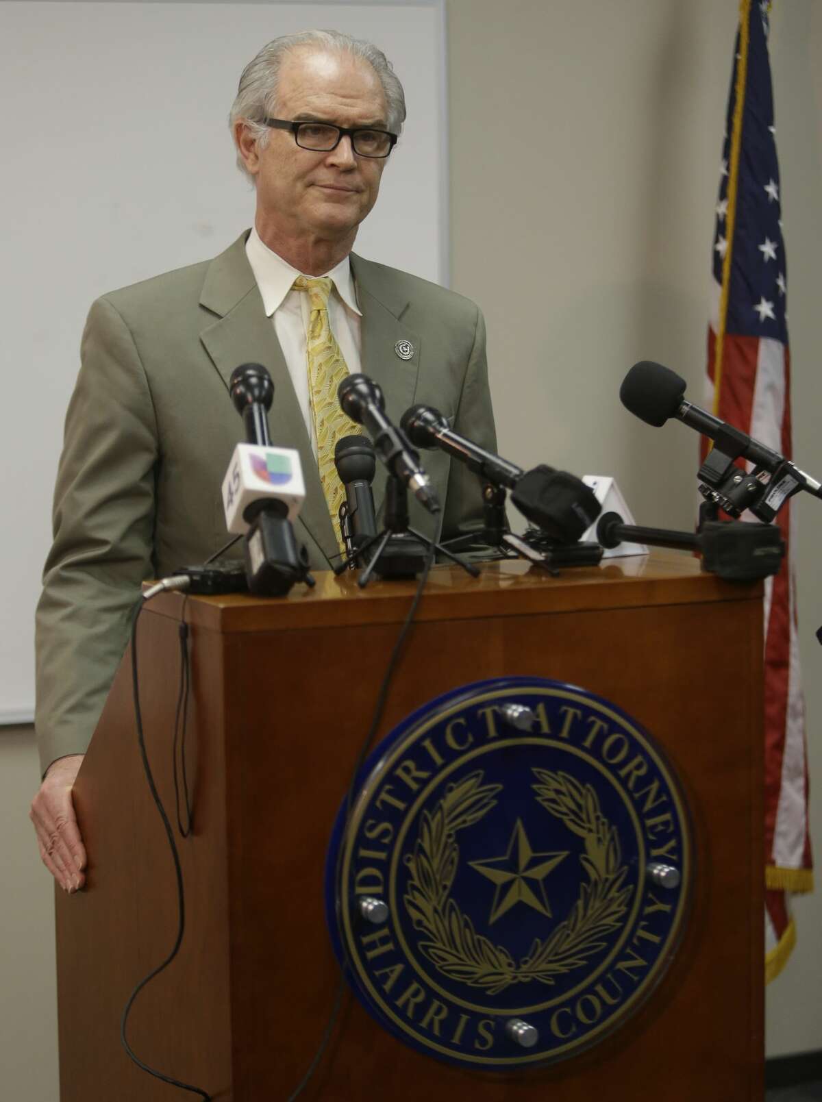 David Mitcham, trial bureau chief with the Harris County District Attorney's Office, speaks to the media about an audit at the Houston Forensic Center shown Wednesday, April 12, 2017, in Houston. ( Melissa Phillip / Houston Chronicle )