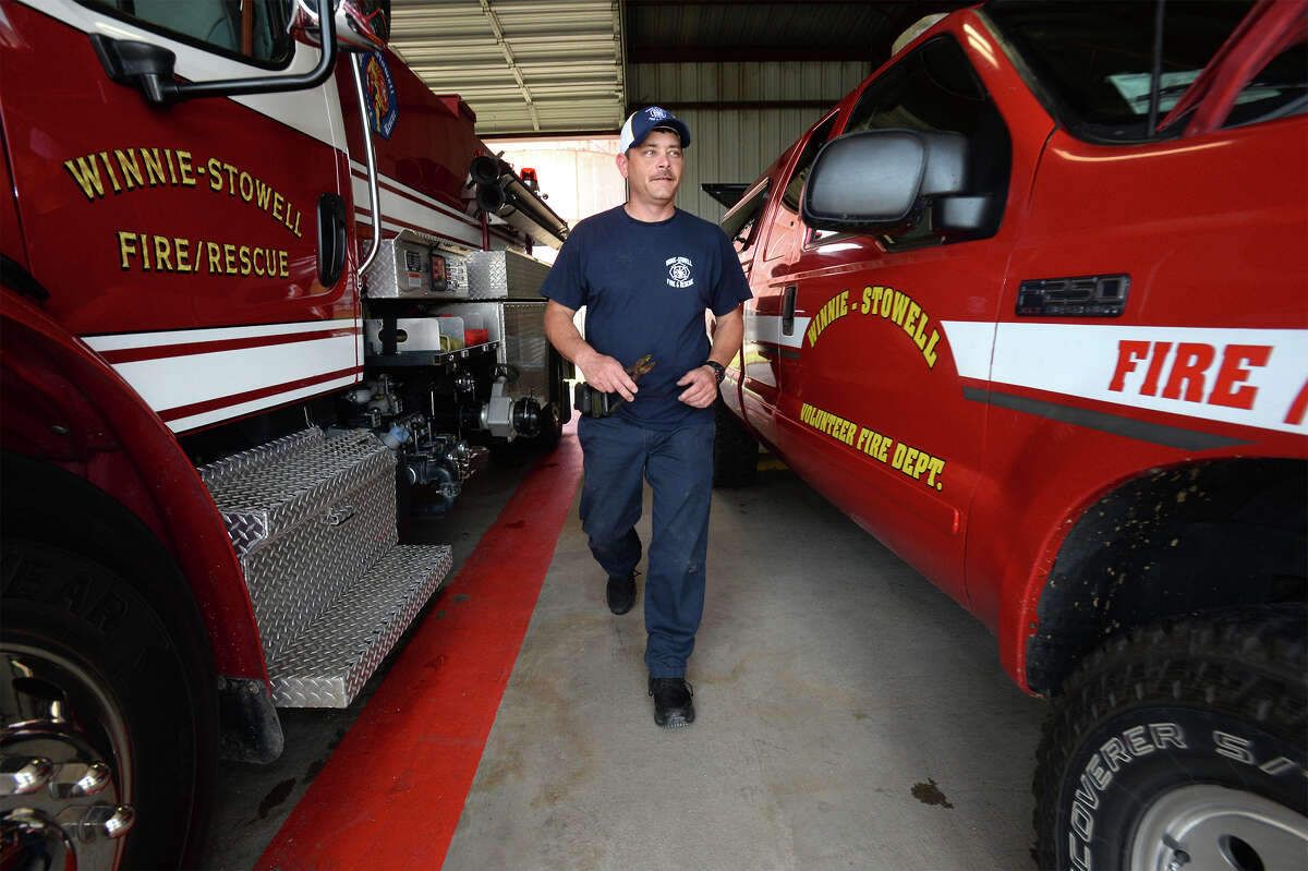 Should firefighters, EMS carry guns like peace officers?
