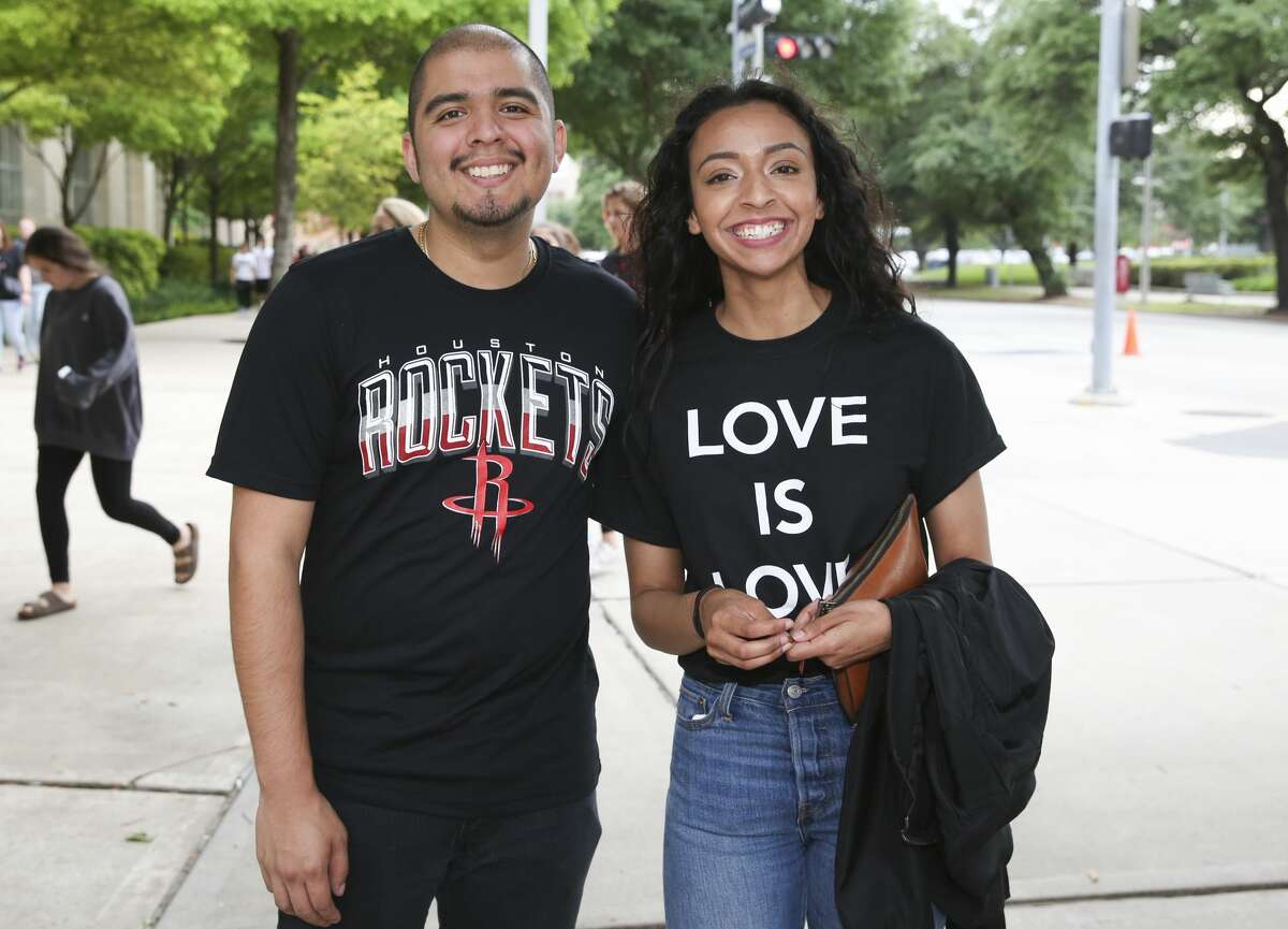 Fans pose for a photo before the Rockets takes on Minnesota Timberwolves Wednesday, April 12, 2017, in Houston. ( Yi-Chin Lee / Houston Chronicle )