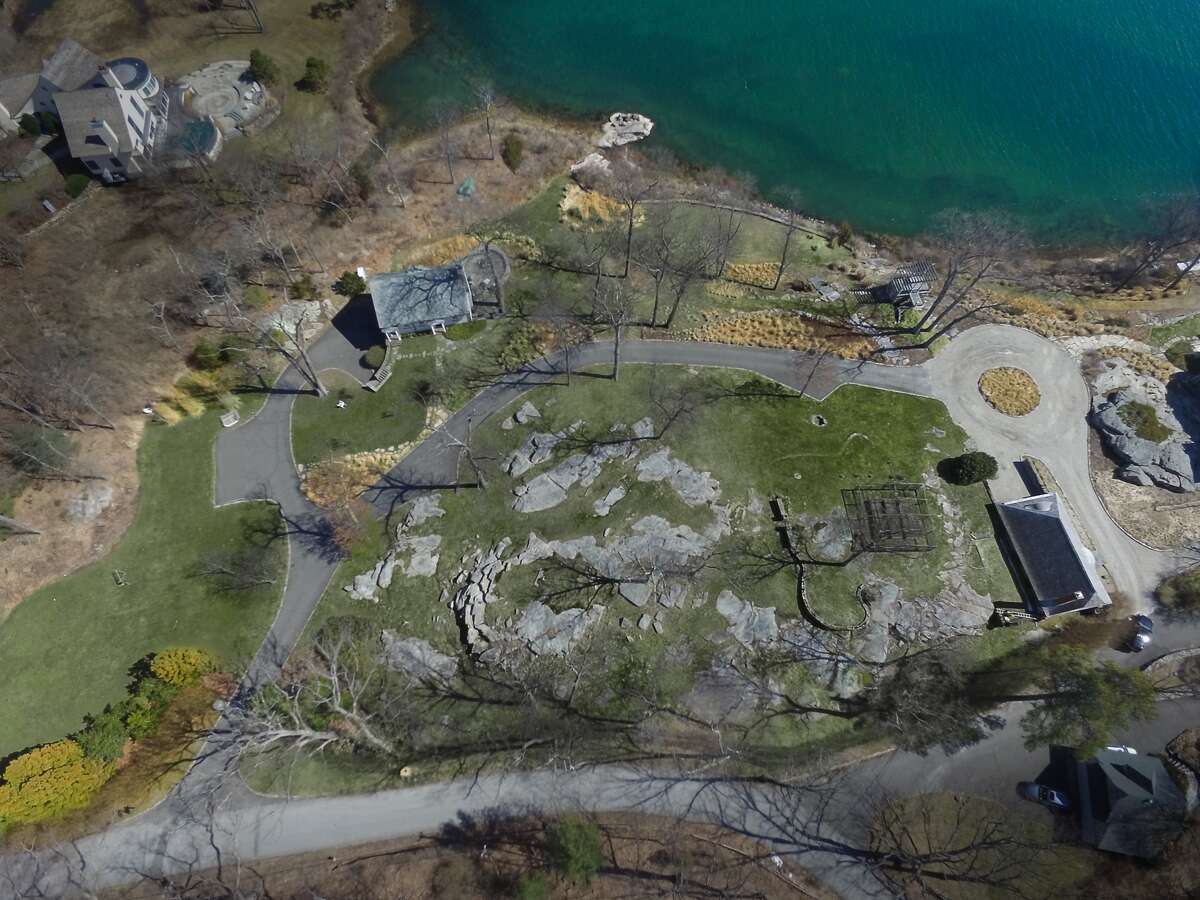 On the market Connecticut cottage that belonged to Charles Lindbergh