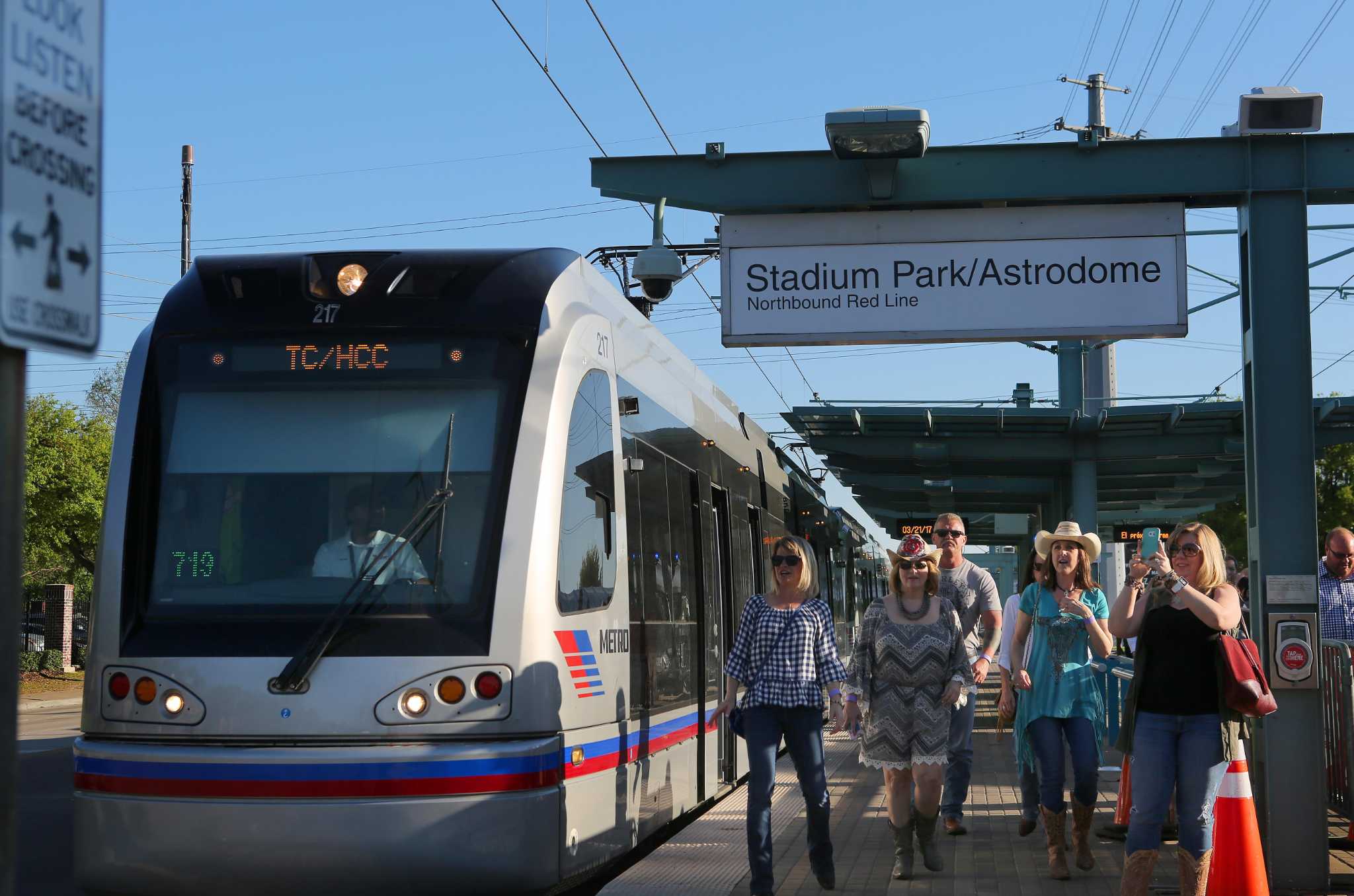 Light rail has to be an option for San Antonio