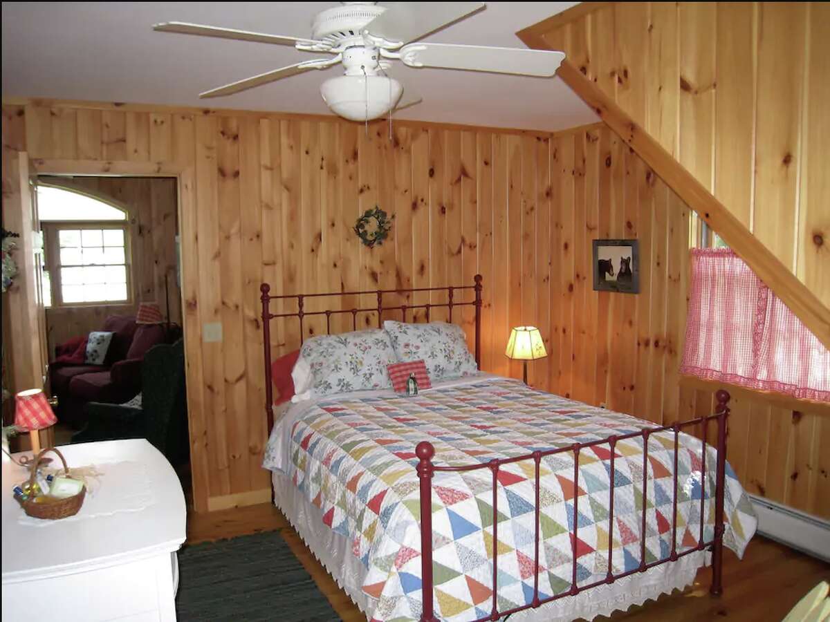 Photos Airbnb Adirondack getaways