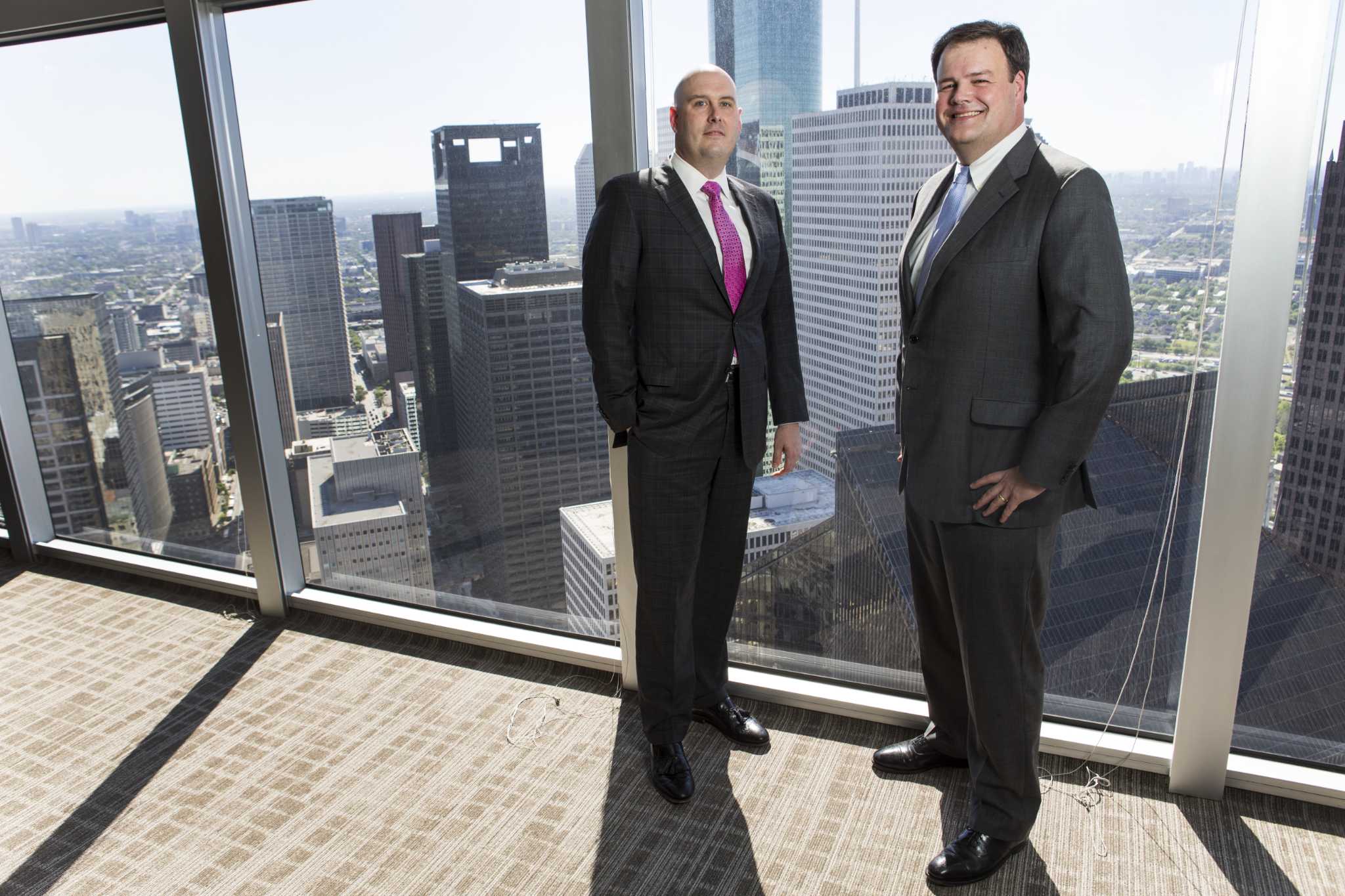 New law firms spur job hopping among lawyers