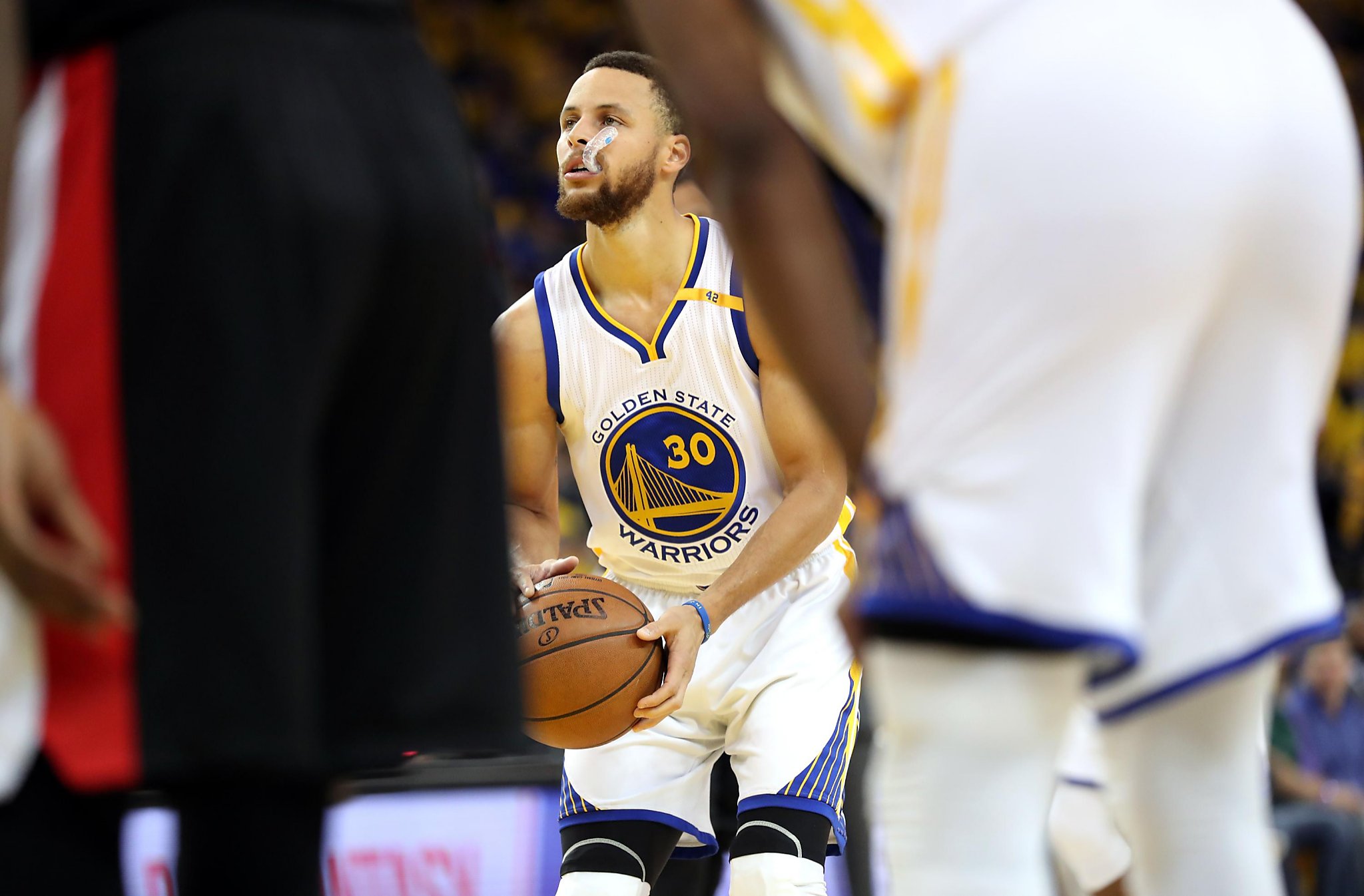 Stephen Curry Throws Wild First Pitch at Oakland A's Game with Ayesha