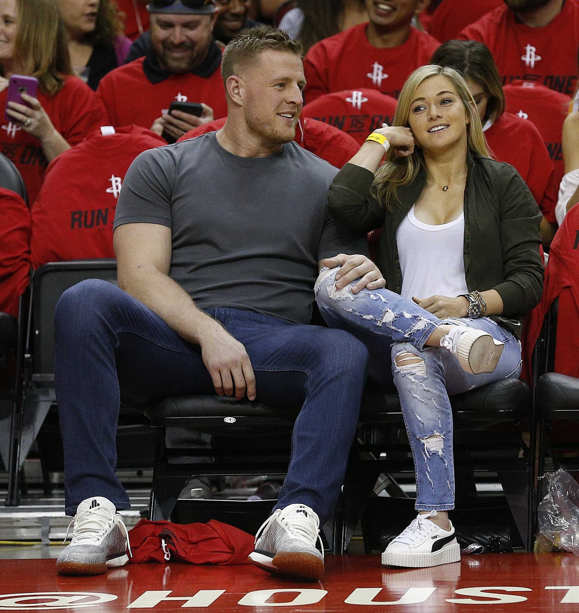 J.J. Watt, girlfriend Kealia Ohai draw attention at Rockets game - Houston Chronicle1935 x 2048