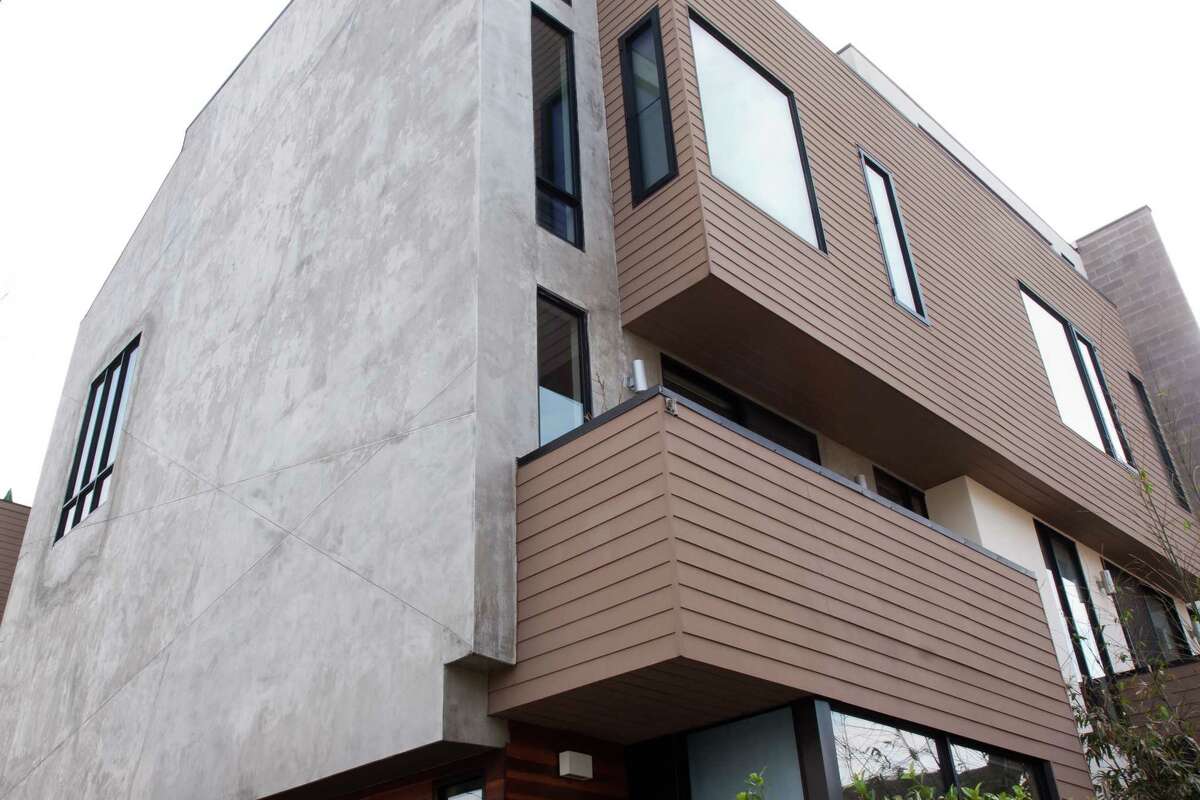 Home tour and art walk highlight eclectic mix of old and new in East