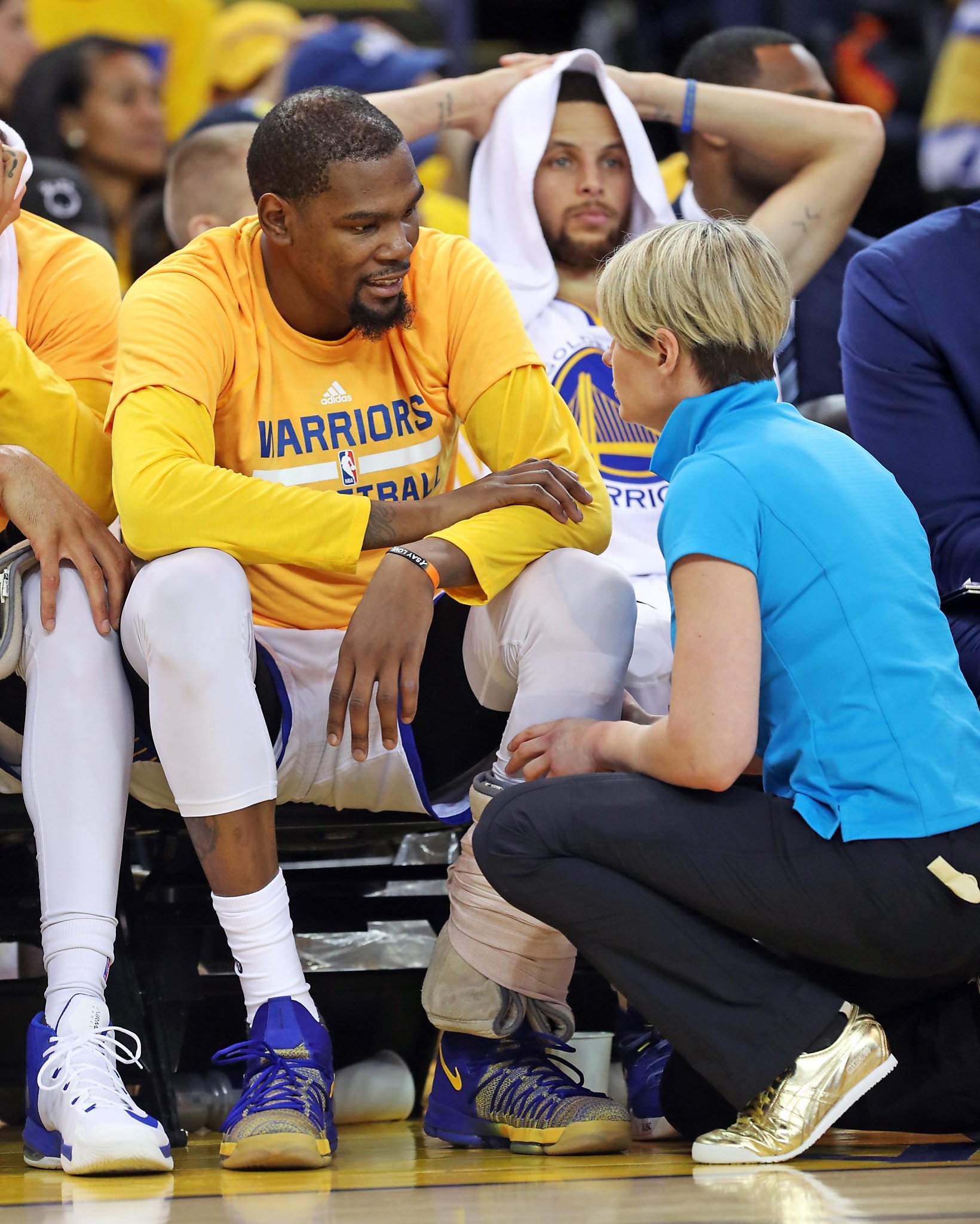 kevin durant sitting