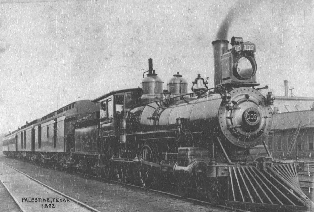Image of an International & Great Northern steam engine taken in Palestine, Texas, in 1893. I&GN was the second railroad to serve San Antonio, arriving in 1881.