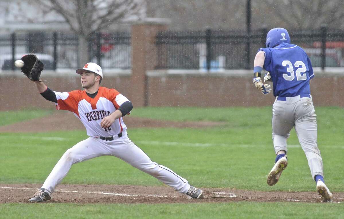 Ridgefield pitcher Price tags Ludlowe with a loss