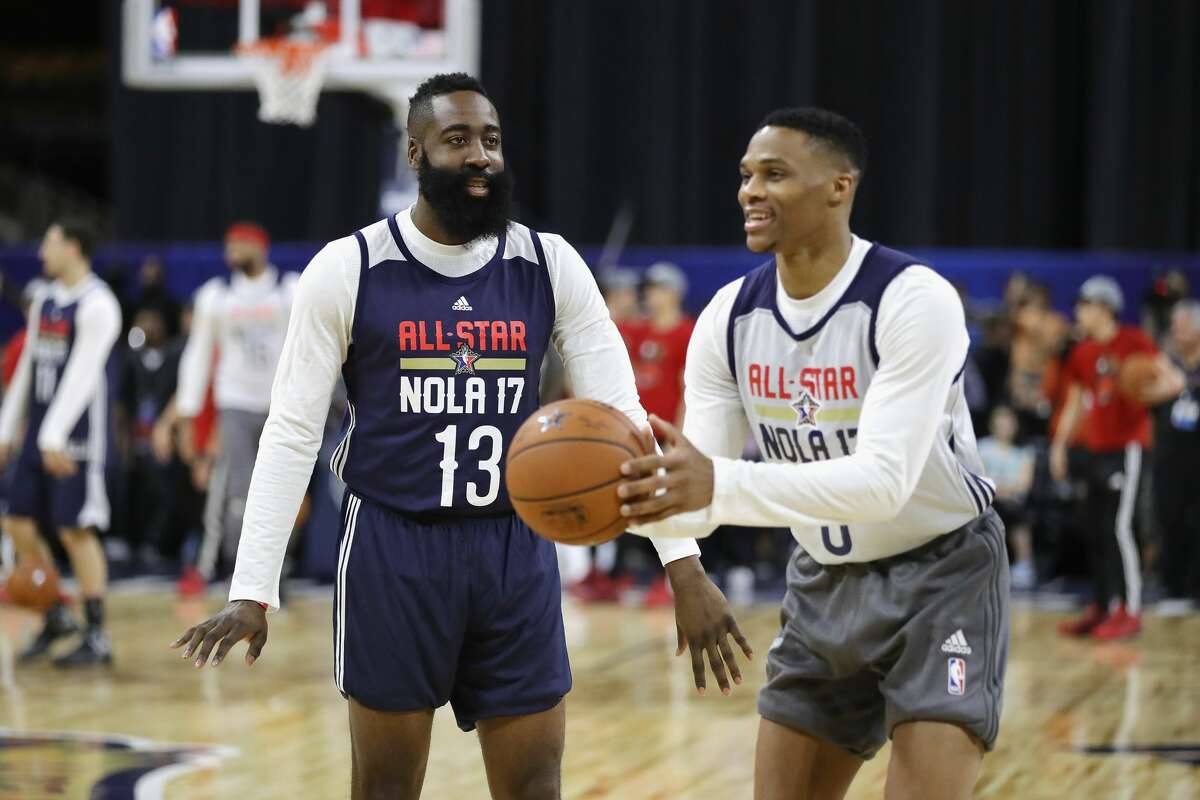 Rockets Fan Taunts Likely Mvp Russell Westbrook With A Grin And A