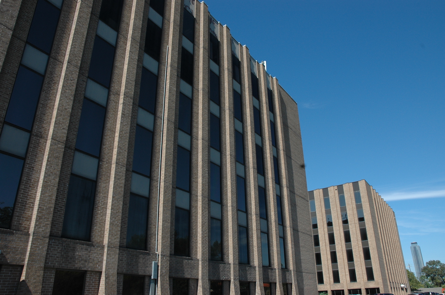 Bellaire office buildings on West Loop 610 change hands