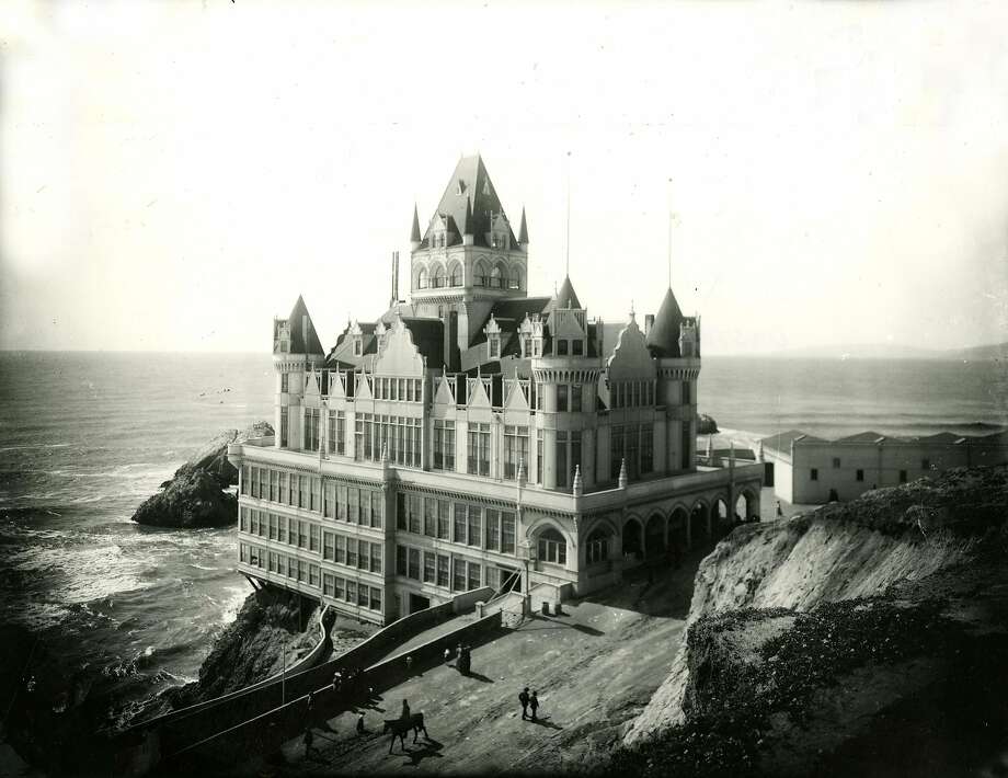 A look at the time San Francisco's Cliff House was nearly blown into