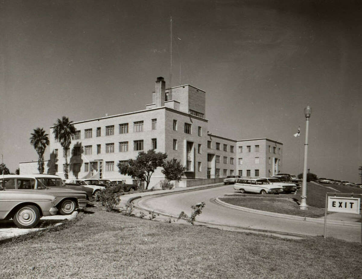 A photographic history of Baytown, from its oil boom to the early '90s