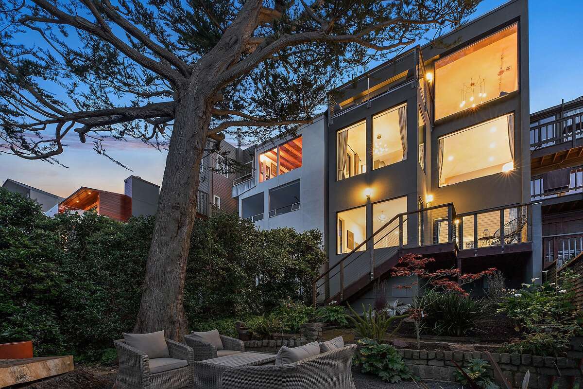 Hot Property Glen Park home offers modern features, classic views