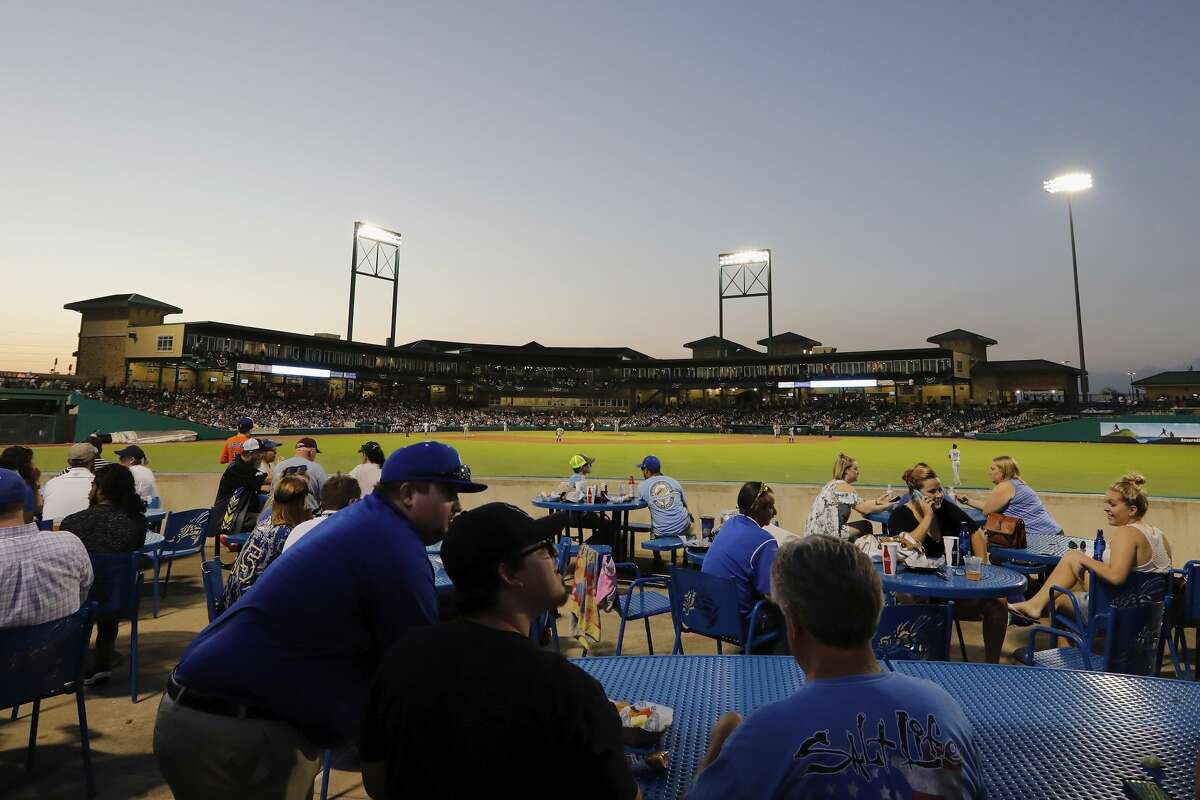 Plans for the Sugar Land Skeeters' new four-team league do include fans, but at about 25 percent of Constellation Field's 7,500-seat capacity.