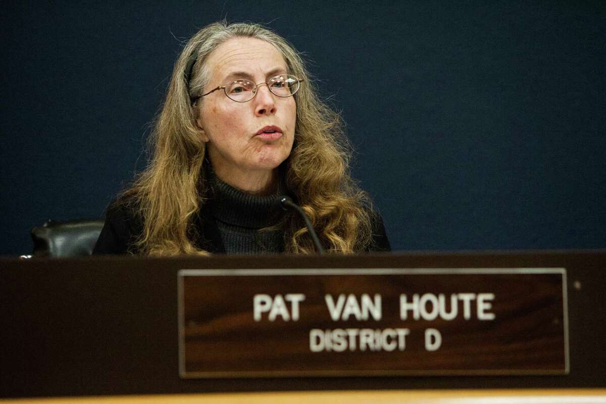 Pat Van Houte, in this 2014 photo, addresses the crowd during a city council meeting in Pasadena. (Michael Starghill Jr.)