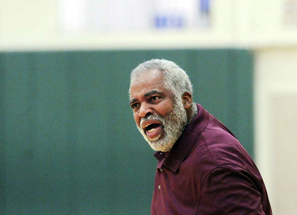 Harding legend and former NBA star John Bagley will coach boys basketball at his alma mater.