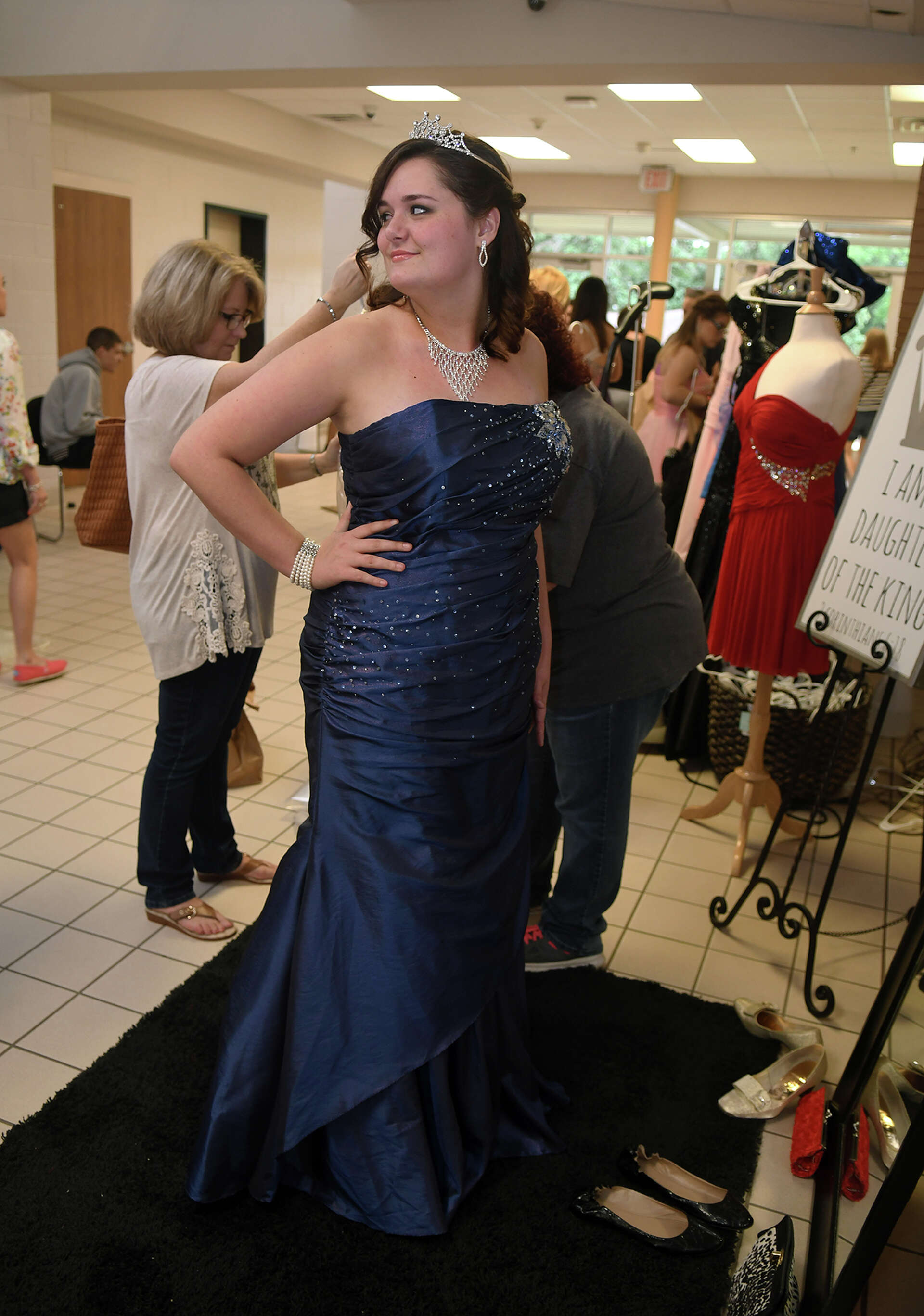 Donated dresses, makeovers help girls feel special