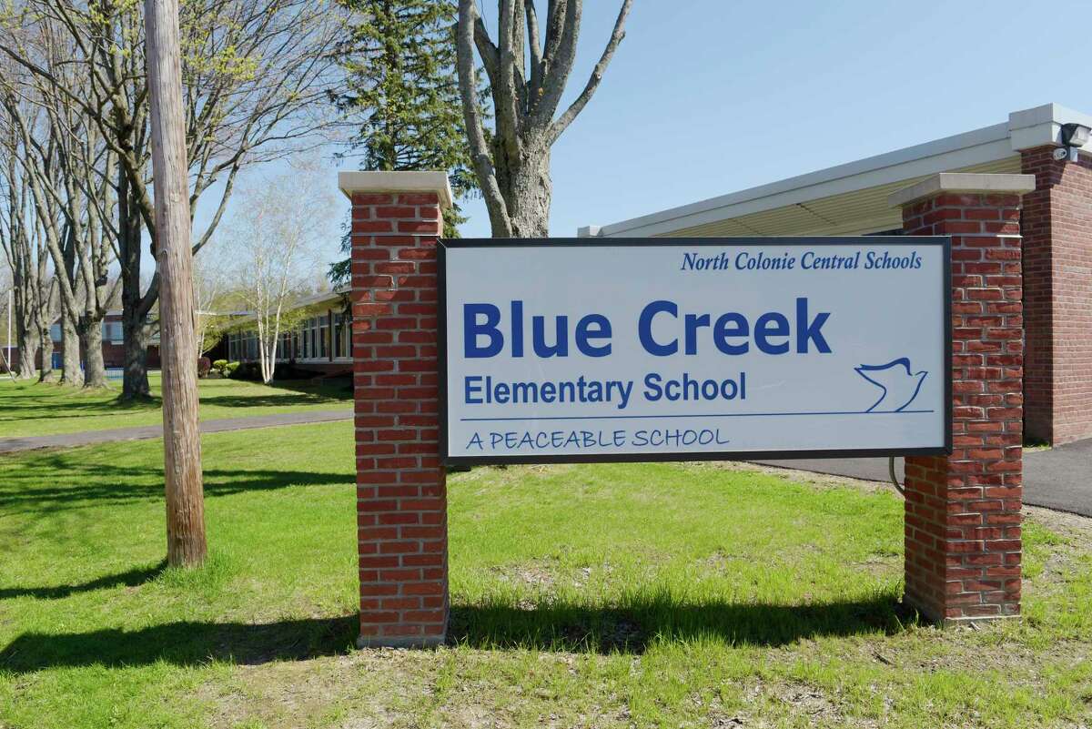 A view of Blue Creek Elementary School . The school had positive coronavirus cases tied to it. (Paul Buckowski / Times Union)