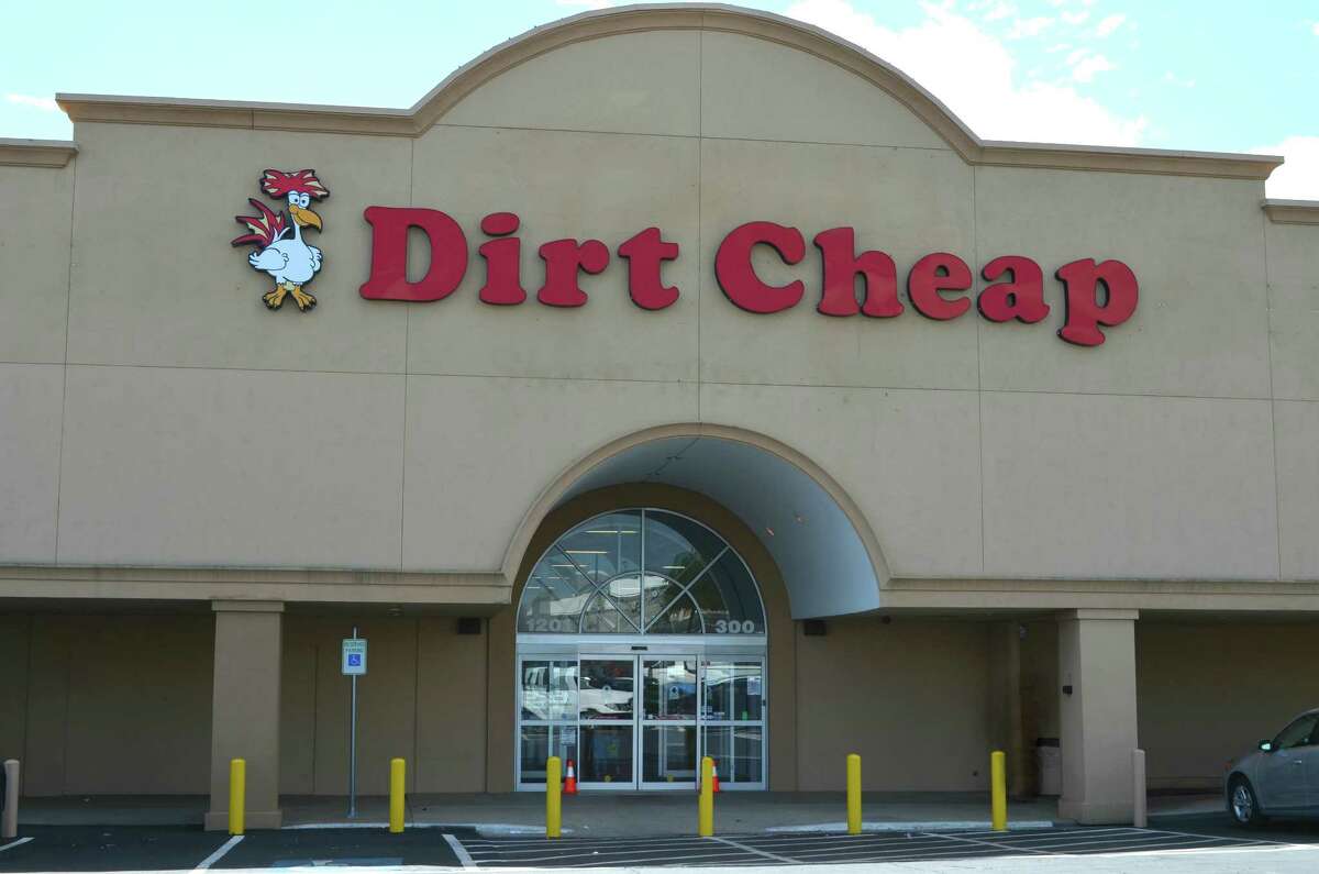 Dirt Cheap discount retailer enters Houston market