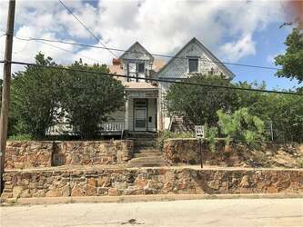 Price Drops On Haunted House For Sale In Mineral Wells That Comes With Nine Ghosts