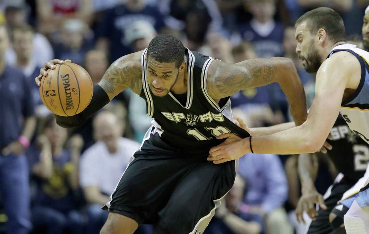 LaMarcus Aldridge of theSpurs grabs a loose ball against the Grizzlies in Game 4 at FedEx Forum on April 22, 2017 in Memphis, Tenn.