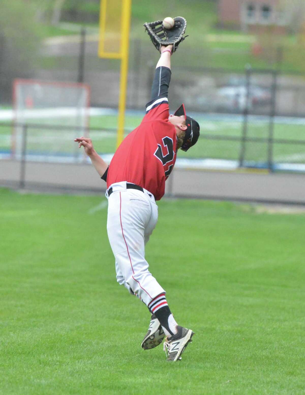 Wilton baseball topples Warde