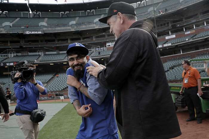 Sergio Romo bids farewell to SF Giants fans with final outing