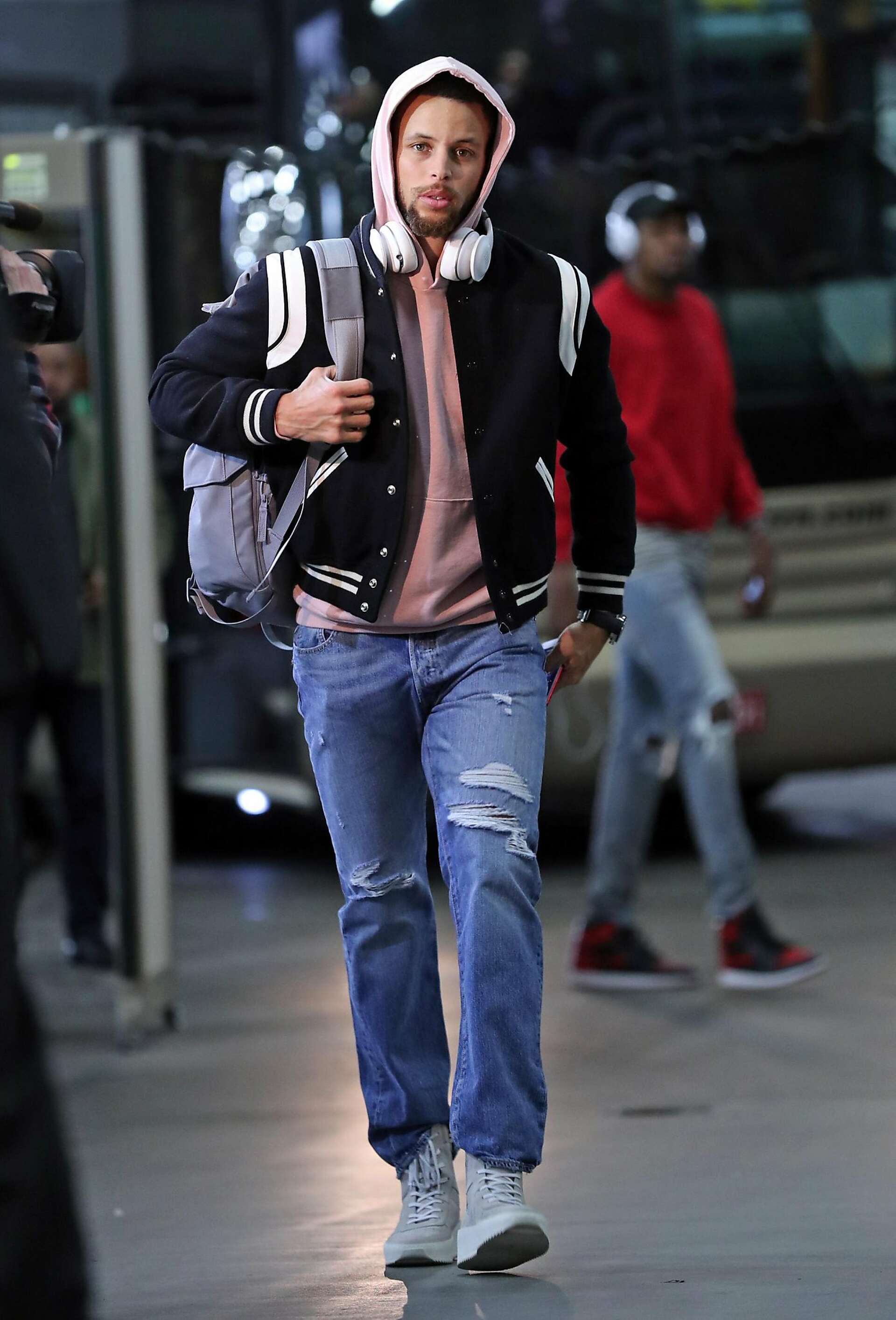 Stephen Curry Pappaufsteller Mini - Grey Outfit, Lebensgroße Dekoration Für Partys & Events