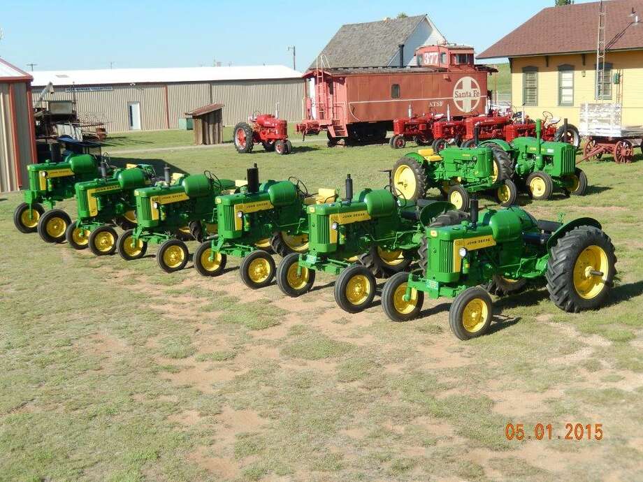 Antique Tractor Show - Plainview Daily Herald