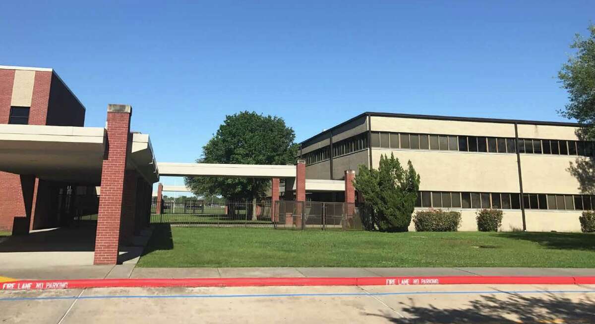 Pearland High makeover slated to start next year