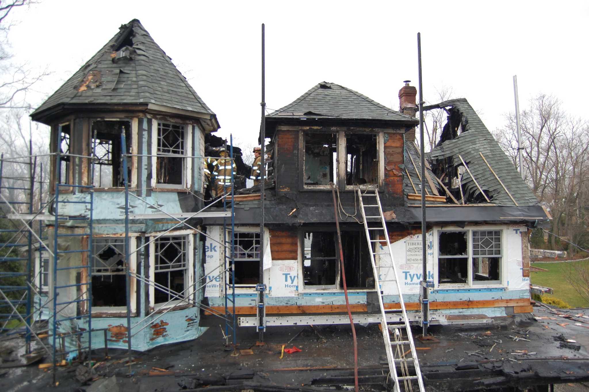 Two jurors selected in Stamford Christmas fire case