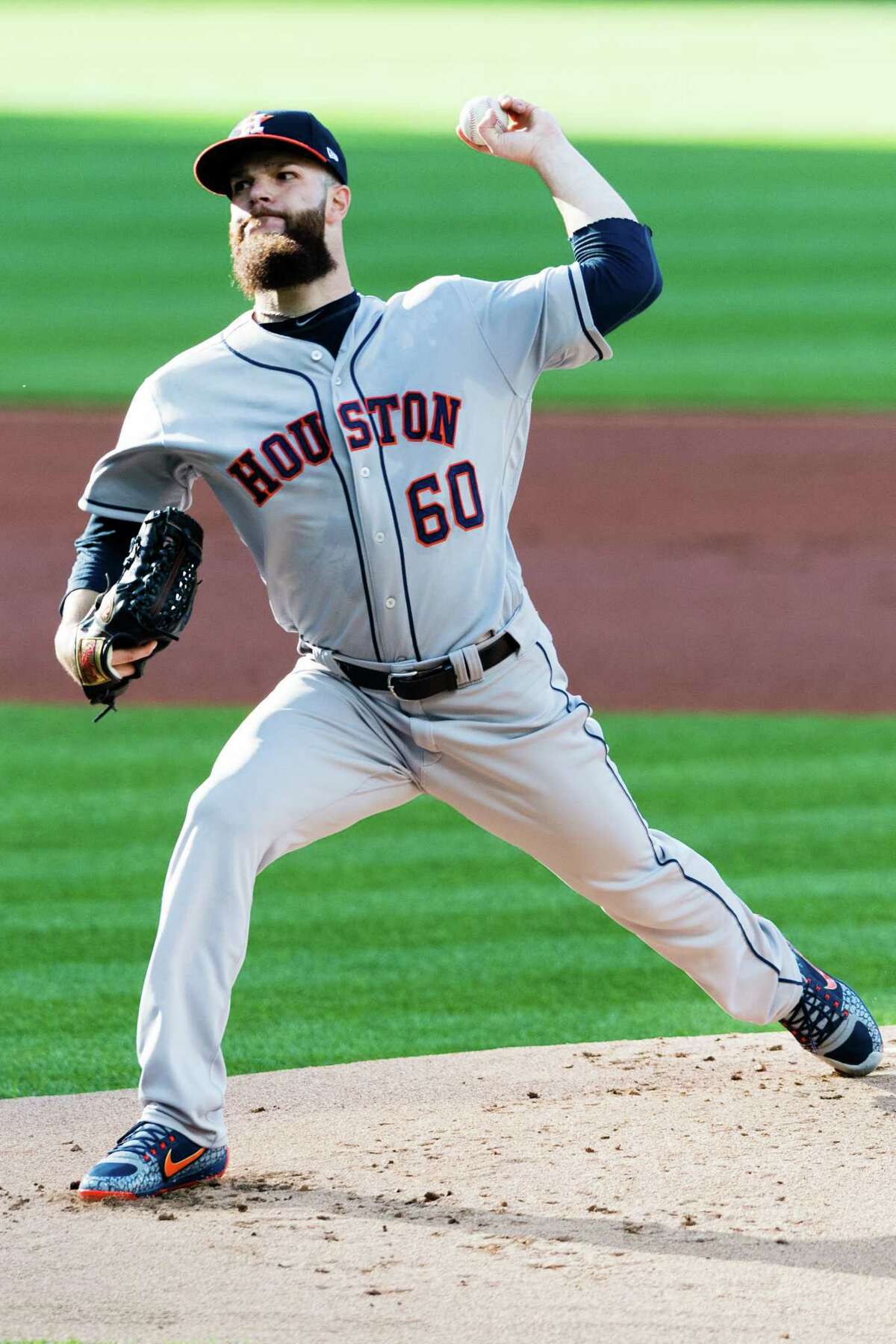 CLEVELAND, OH - APRIL 25: Starting pitcher Dallas Keuchel #60 of the Houston Astros pitches during the first inning against the Cleveland Indians at Progressive Field on April 25, 2017 in Cleveland, Ohio.