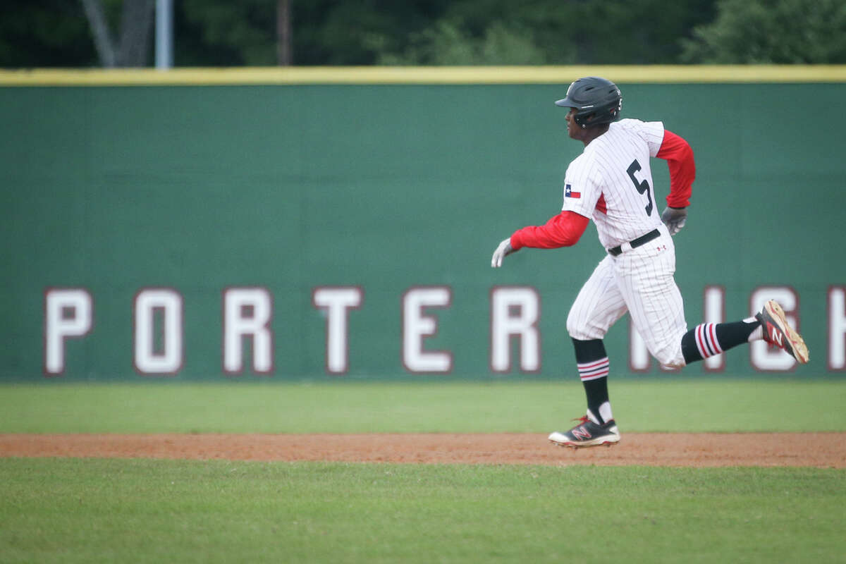 BASEBALL Porter tops New Caney, keeps playoff hopes alive