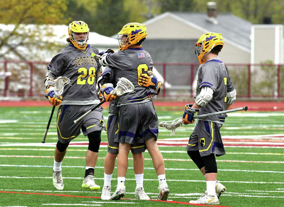 Shaker applies pressure