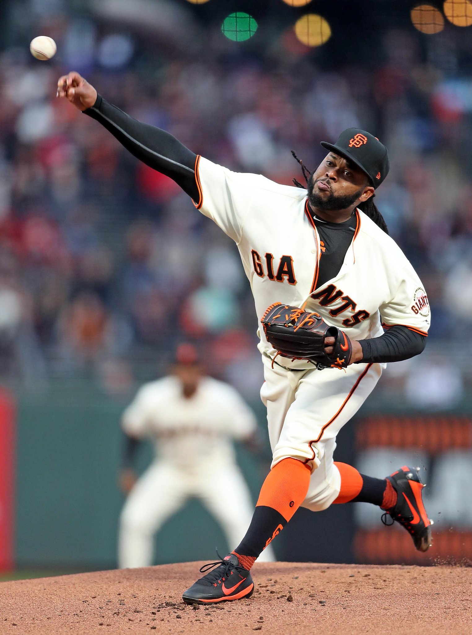 SF Giants' Johnny Cueto to pitch in Dominican Winter League