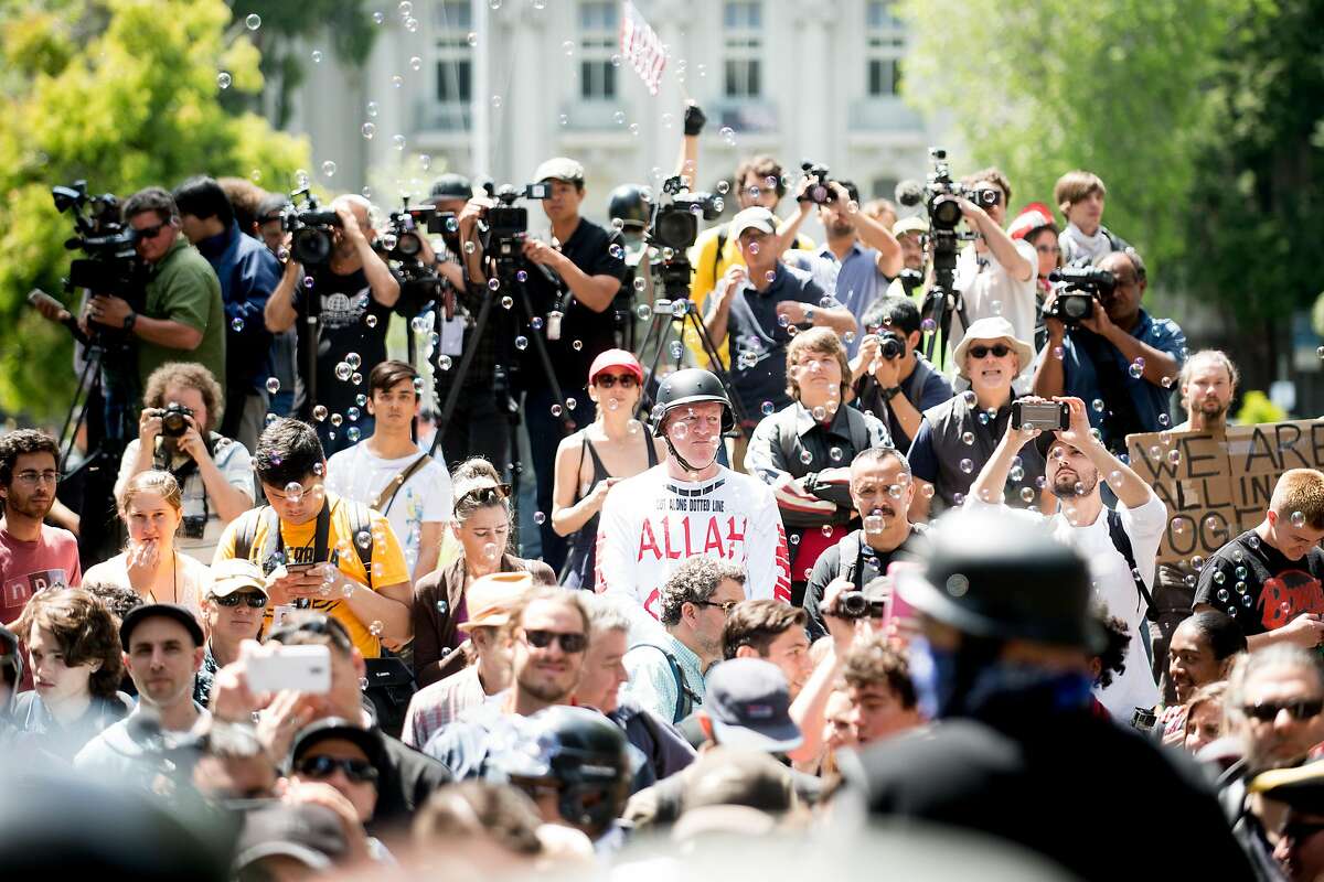 Calm prevails in Berkeley after cops gear up in wake of Coulter