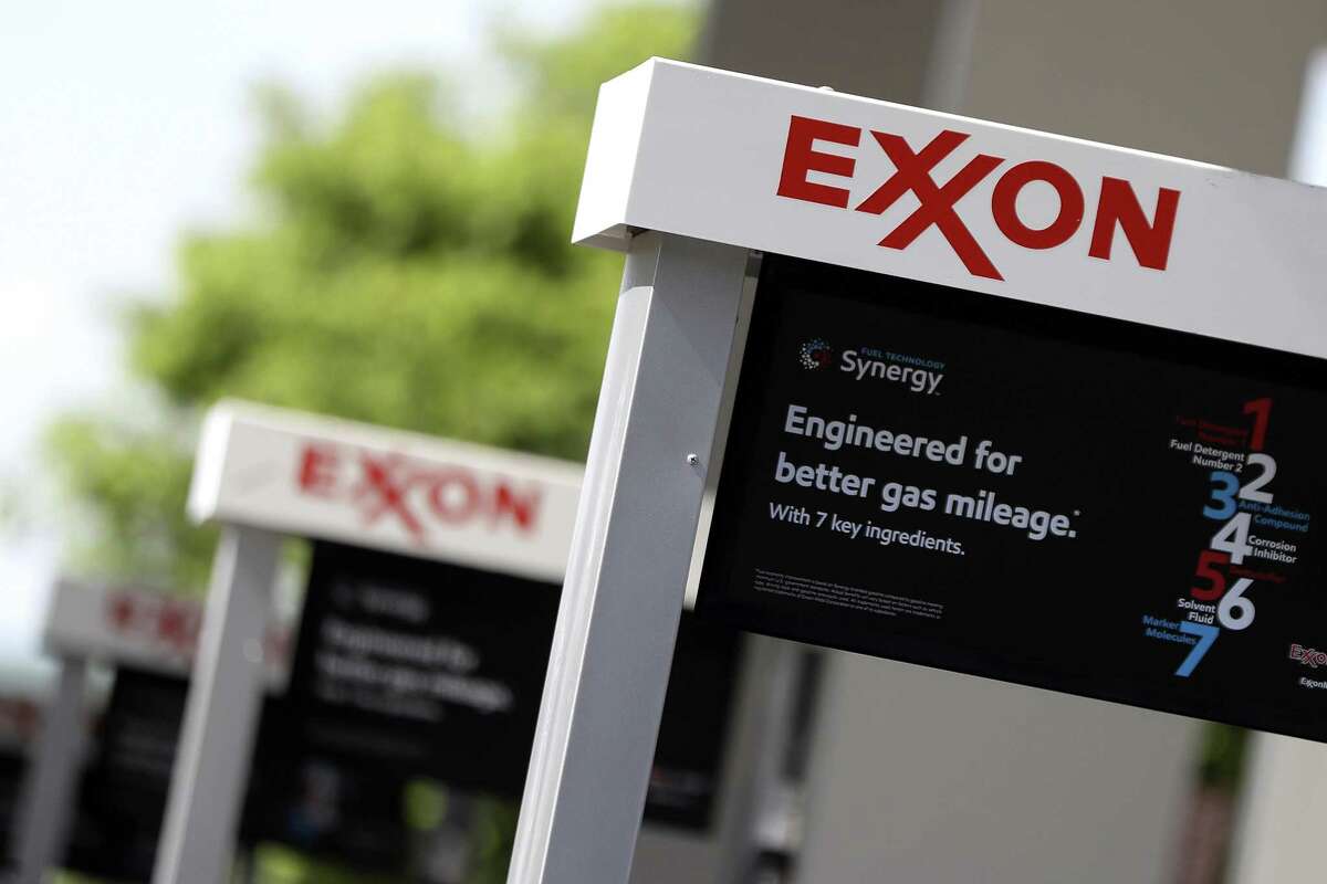 Exxon, the world’s biggest oil producer by market value, earned 95 cents a share in the first quarter, outperforming all but one of the 19 analysts’ estimates in a Bloomberg survey.