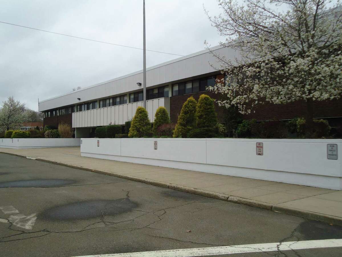 Monroe What to do about Chalk Hill Middle School?