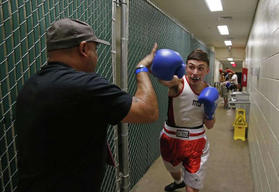 Boxing and San Antonio A glove affair San Antonio ExpressNews