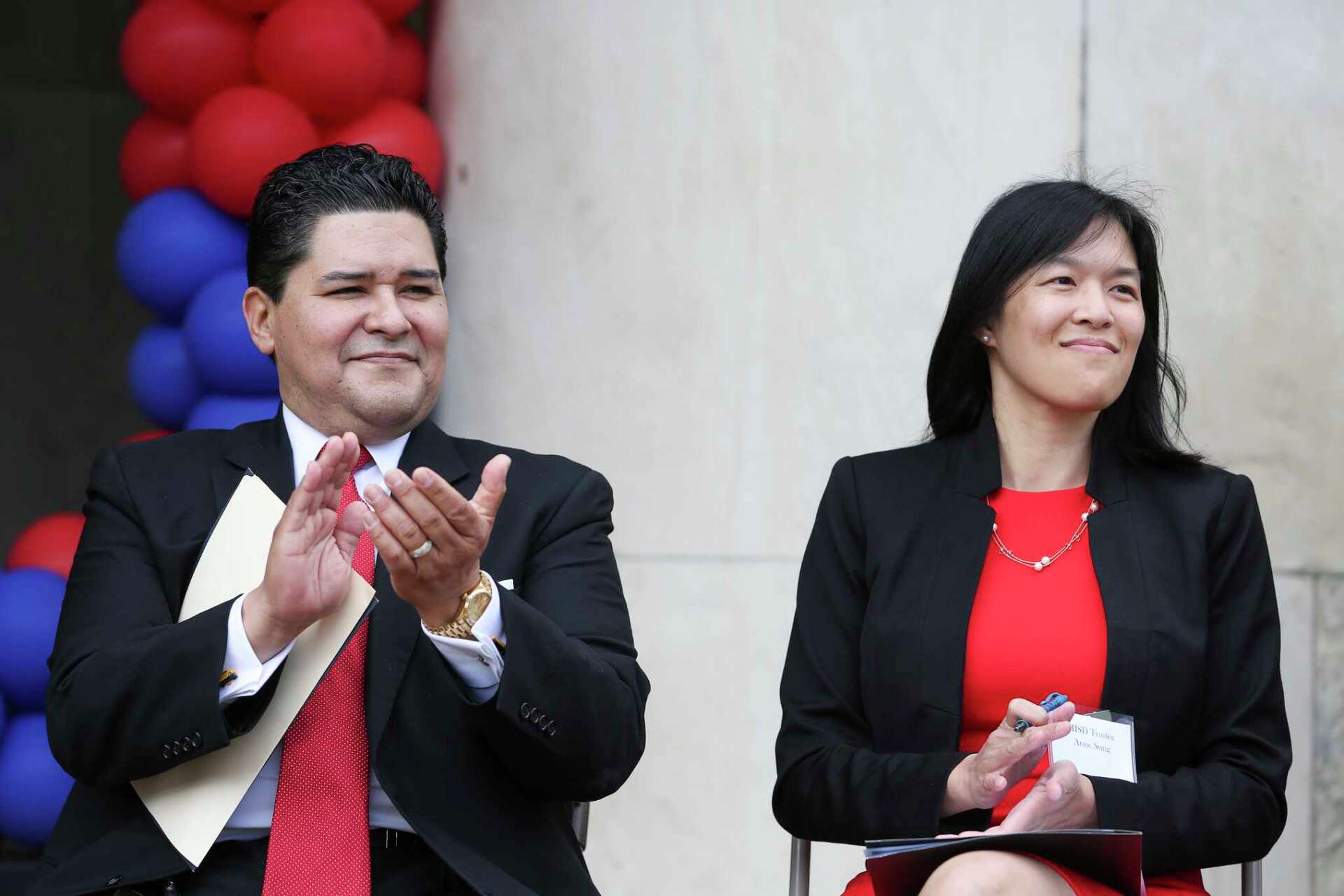 HISD chief Richard Carranza pitches &lsquo;Achieve 180&rsquo; plan to turn 