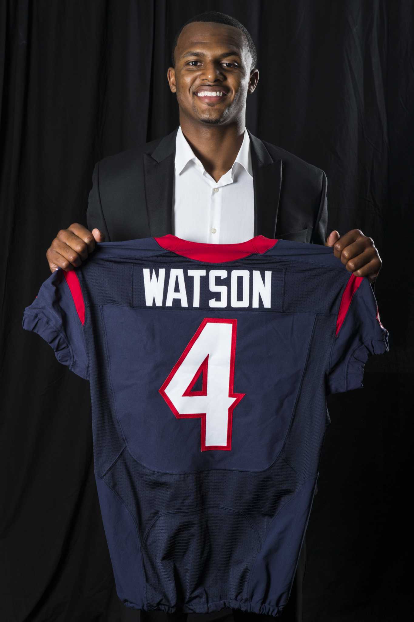 Deshaun Watson wears Warren Moon Oilers jersey - ABC13 Houston