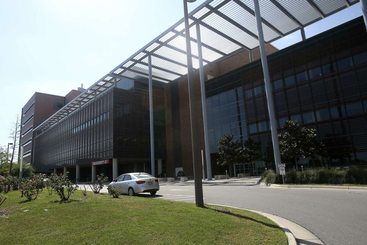 Human matter found left on surgical tools forces BAMC to close