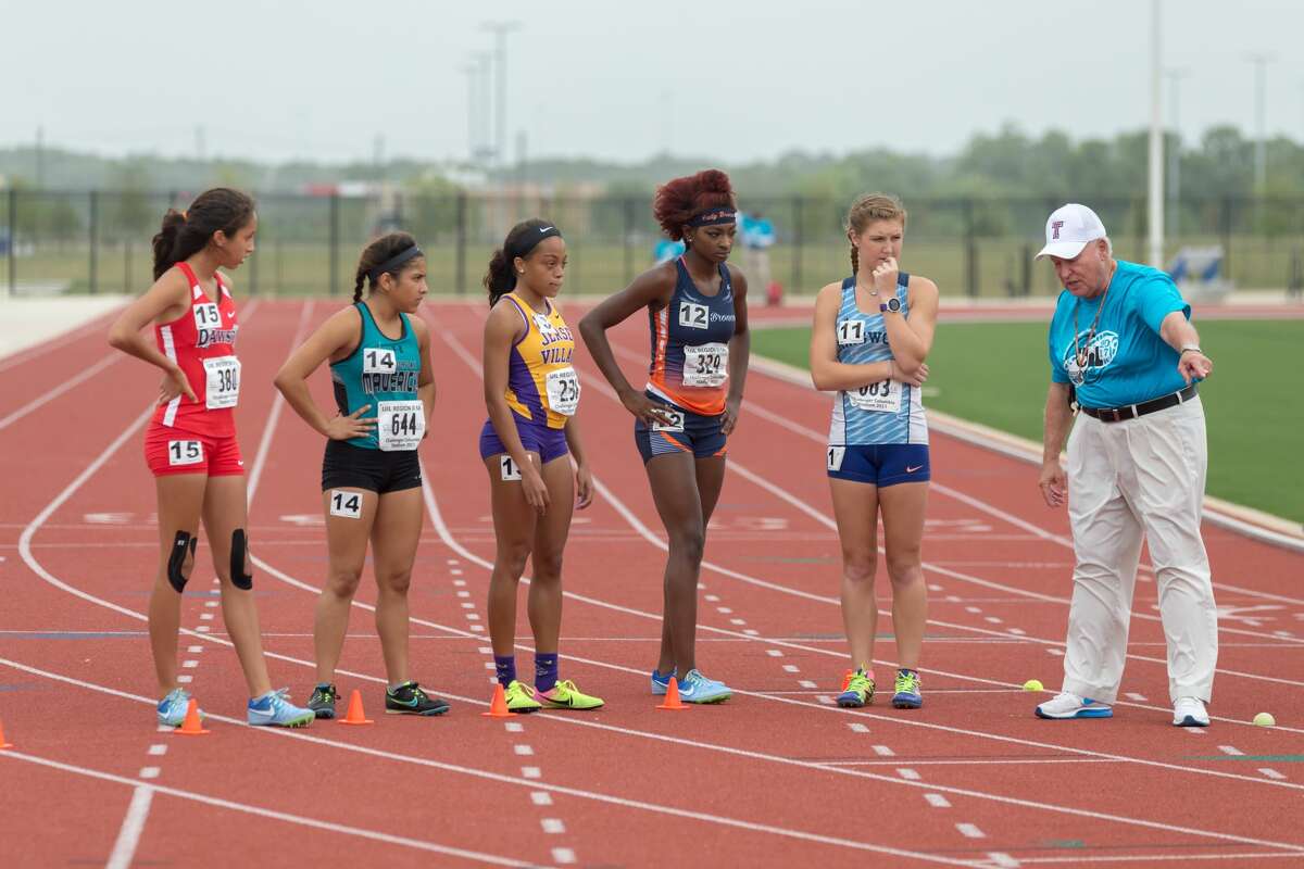 April 29, 2017: Varsity Girls get ready to run the 800 meter race during the Regional III Track meet at Challenger Stadium in Webster, Texas. (Leslie Plaza Johnson/Freelance)