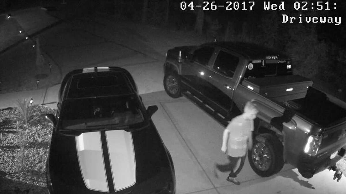 Montgomery County Sheriff S Office Asks Public To Identify Alleged Burglar