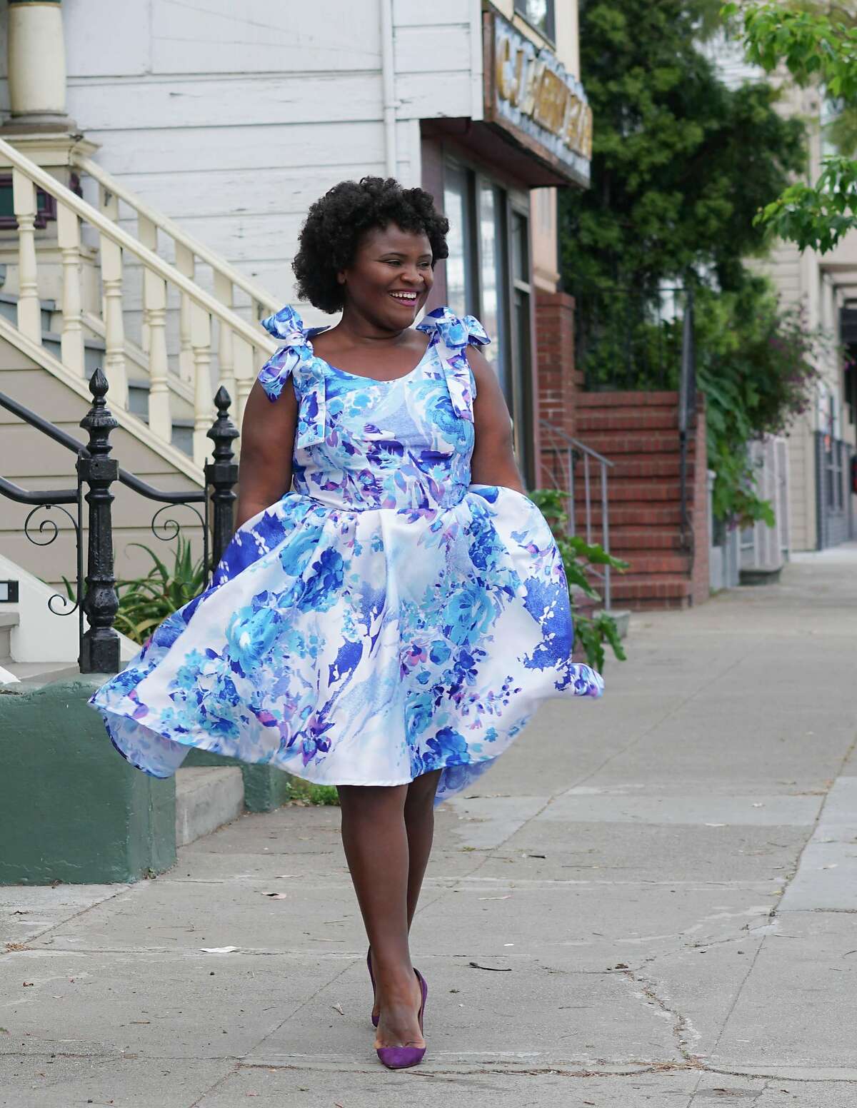 Aquila Farrell is a biochemist-turned-fashion blogger who writes under the name MsChurchDress.